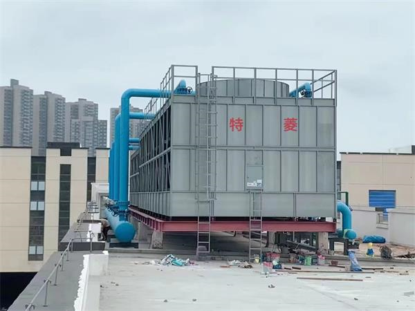 冷卻塔配件：冷卻塔運行防結冰方法(冷卻塔水位過高怎么處理)