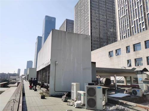 冬季維護玻璃鋼冷卻塔的注意事項